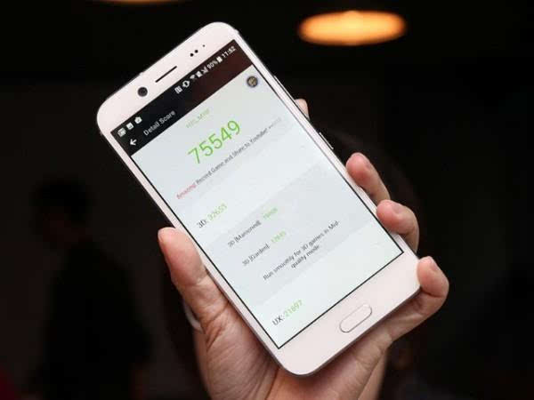 HTC10evo正式公布：撤消3.5mm耳机端口