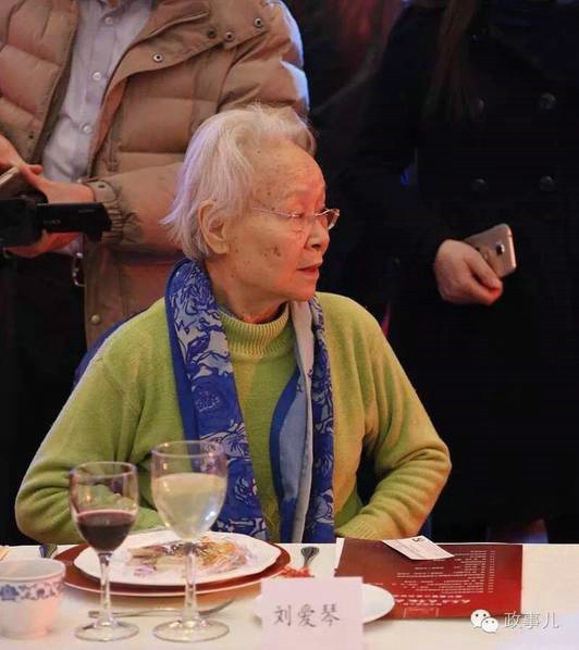 大批红二代红三代北京聚首 神秘照片拍出天价