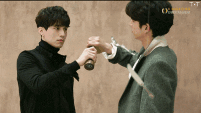 ( ω )  孔刘:就像是男女cp的化学作用一样,想把我和李栋旭的化学作用