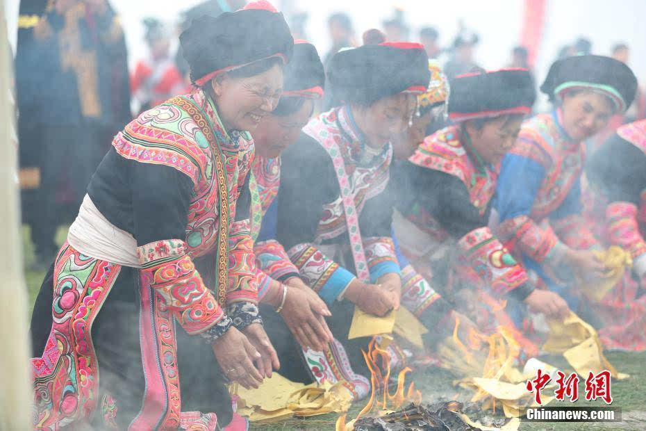 贵州六盘水彝族共庆彝历新年组图