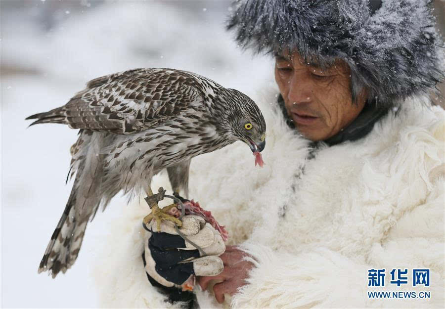 近日,第22届中国·吉林国际雾凇冰雪节召开,各地游客来到