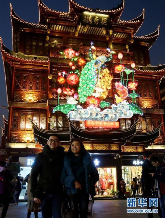 上海:豫园新春民俗艺术灯会初次整体亮灯调试