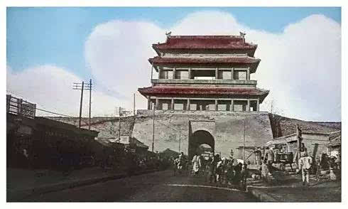 1909,北京安定门城楼南面(城里)