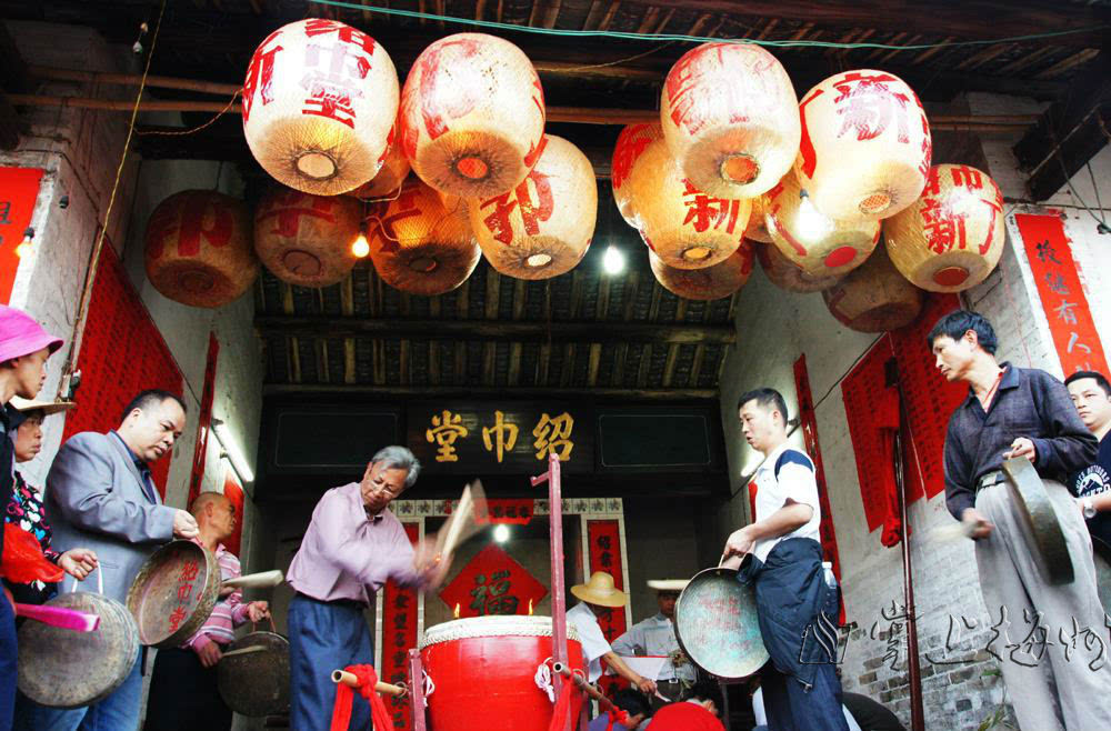 热闹!官溪晚会埔寨火龙兴宁赏灯 梅州新春民俗活动全在这