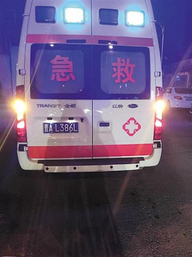 [茶余]黑救护车盘踞北京大医院 活人死人都能拉