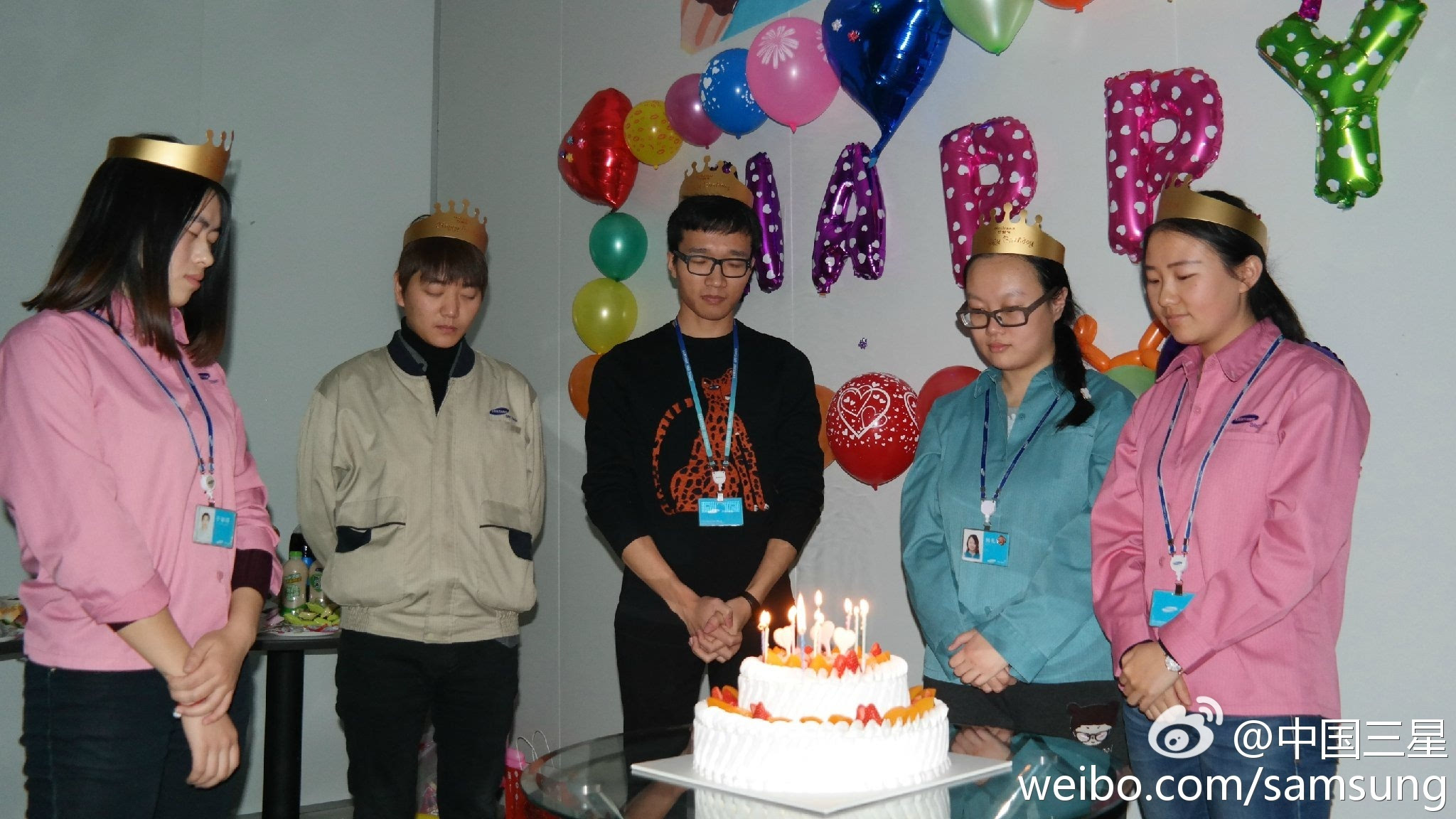 20日,天津三星通信技术研究院为1月份过生日的