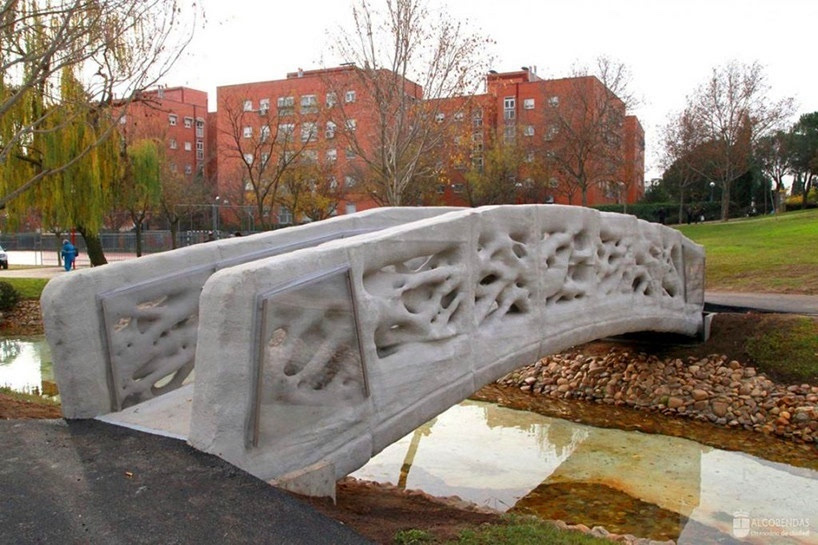 前途无量世界上第一座3D打印人行桥