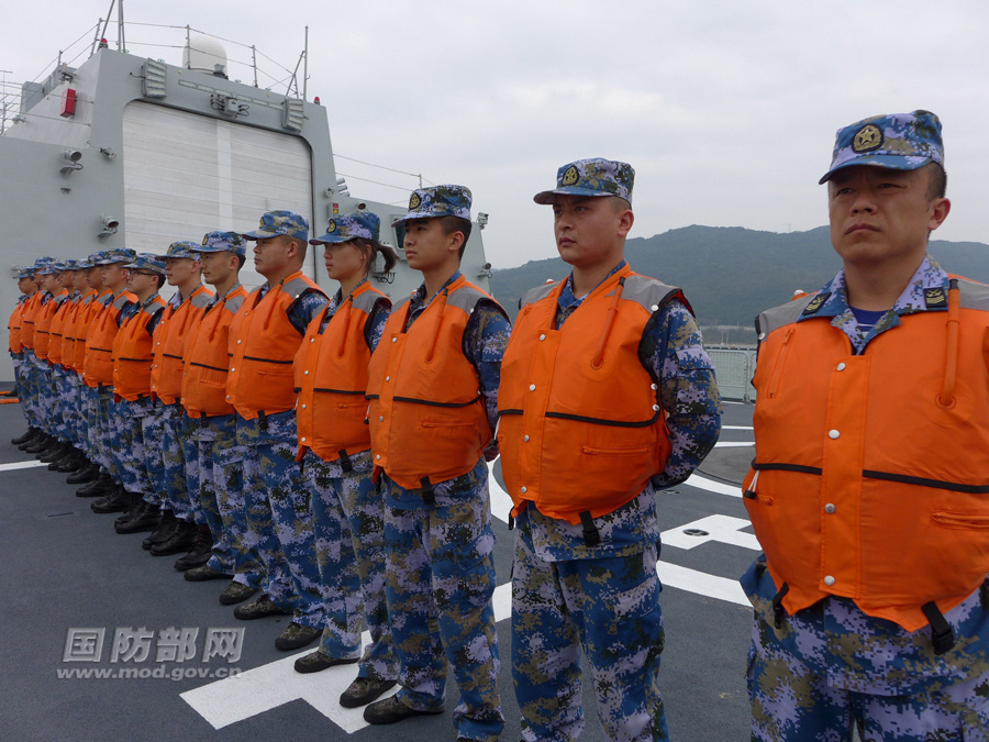 中国海军南海舰队远海训练编队起航