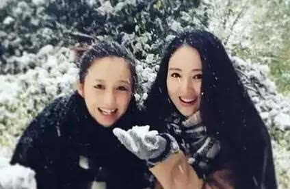 搜狐公众平台 - 《三生三世十里桃花》杨幂替身曝光 侧脸很像杨幂 明星撞脸是个什么感受?