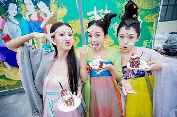 在哪能看到《萌妃驾到》的后面更新,(除优酷,腾