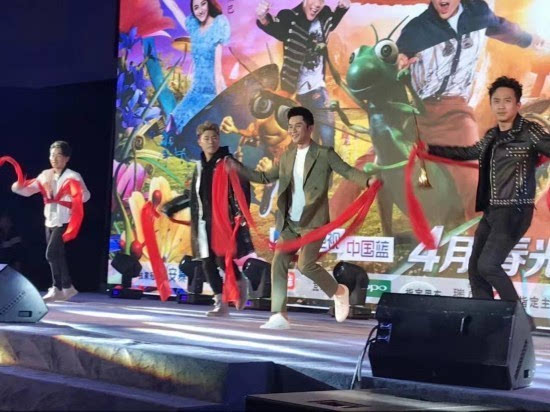 奔跑吧兄弟第五季:热巴秀舞蹈惊艳全场 鹿晗羡