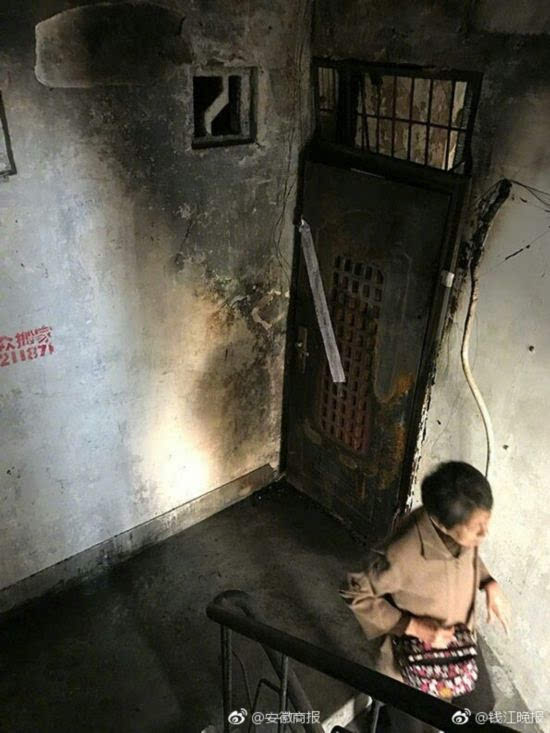 爷爷奶奶把他当宝 他却一把火烧死了他们