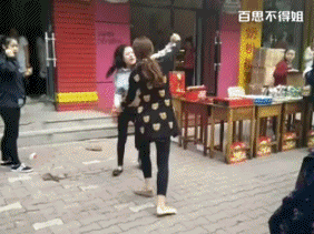 我不是一个幸灾乐祸的人,有时候真的喜欢看妹子们的撕逼大战,特别是
