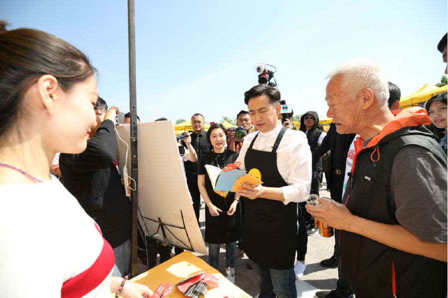 以黄书会友开启凤凰号、一点号的花式品牌