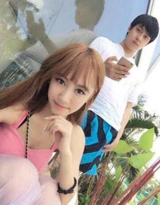 南波儿已怀孕8个月 告别直播力挺老公EFeng