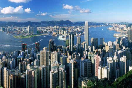 RICS:香港写字楼租赁市场屡创新高零售区商铺预期回落