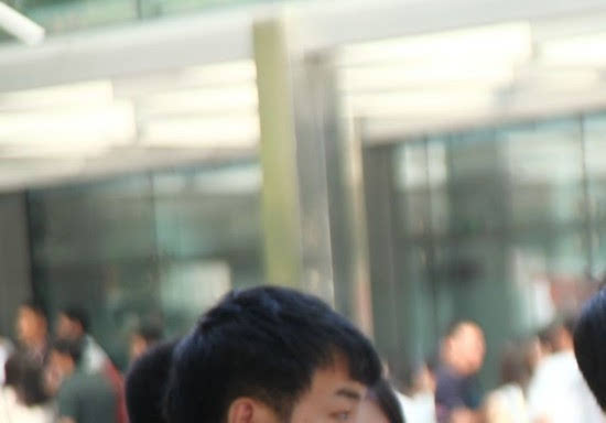 520恋人扎堆领证 民政局囍囍囍囍囍排长龙 (组图)