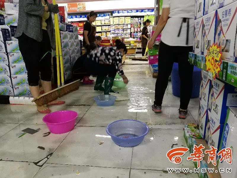 西安有商店水管被冰雹砸烂 搜狐网
