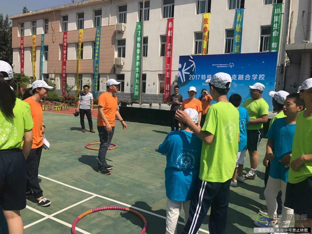 石景山培智中心学校:在爱的包围下我们一起成长