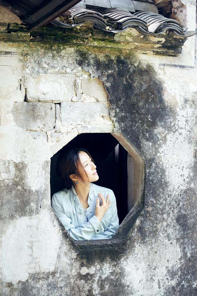 江一燕古风服装写真曝光 正宗江南Style风不