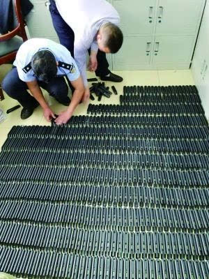 快递牵出贩枪大案 连云港警方查获4万多发铅弹