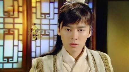 李易峰胡歌乔振宇 古装剧中男神的刘海各有千秋