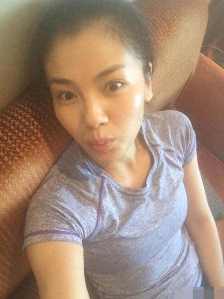 刘涛素颜晨练晒自拍 玉颊嫣红诱惑力十足