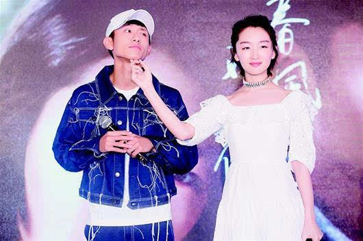 《春风十里，不如你》张一山和周冬雨大玩互怼