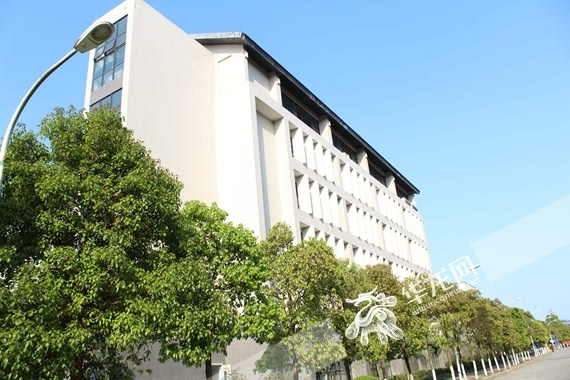 重庆工程职业技术学院招生就业处处长詹善兵: