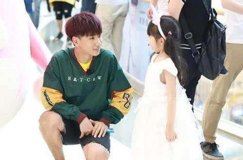 《人偶总动员2》收官遇汪苏泷现场示爱 谎报身