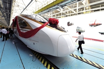6月25日拍摄的"复兴号"中国标准动车组cr400bf型列车.