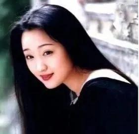 看了杨钰莹年轻时的照片,就知道何为倾国倾城了