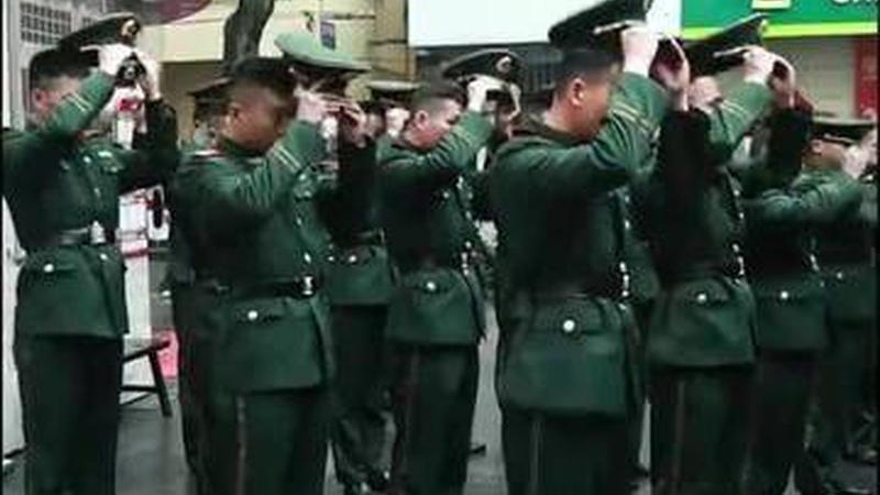 清明前夕，武警官兵祭奠朱枫烈士，让“荣耀”不再“沉默”