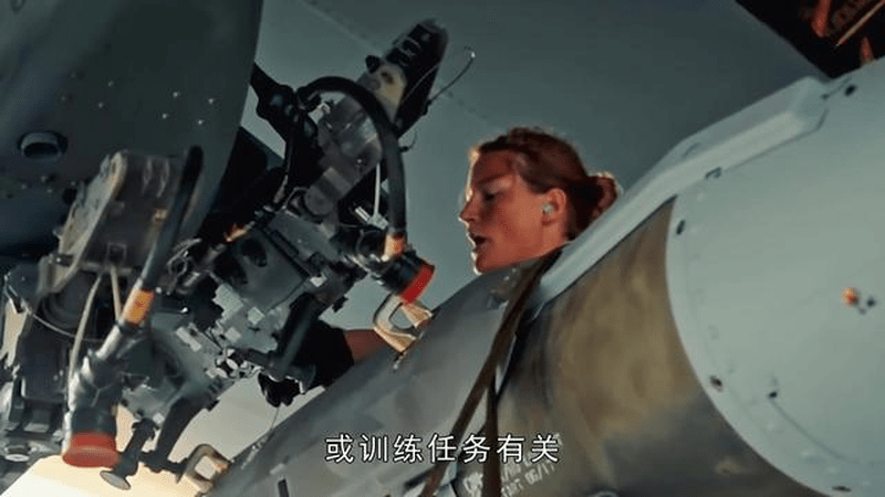 几乎没有残骸，美军B52H轰炸机一头栽下，这次情况十分诡异