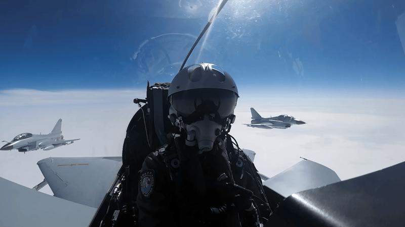 从发现到摧毁，只需一瞬间！直击空军航空兵对地攻击训练