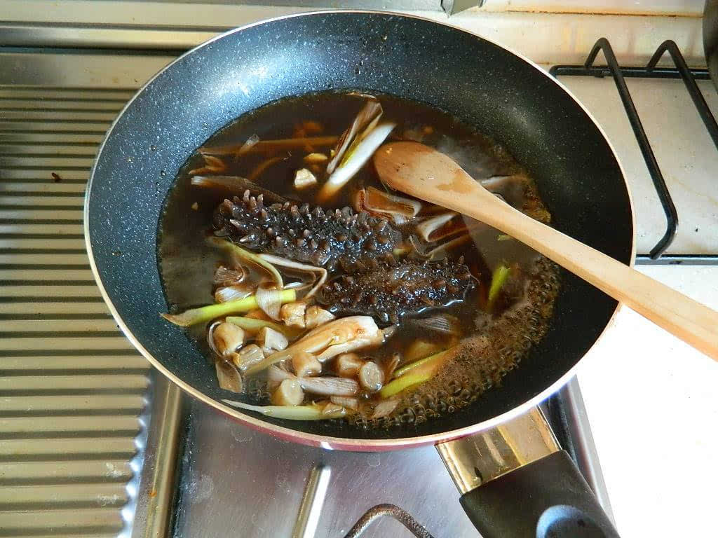 在家也可以轻松做舌尖上的年夜饭:海参捞饭