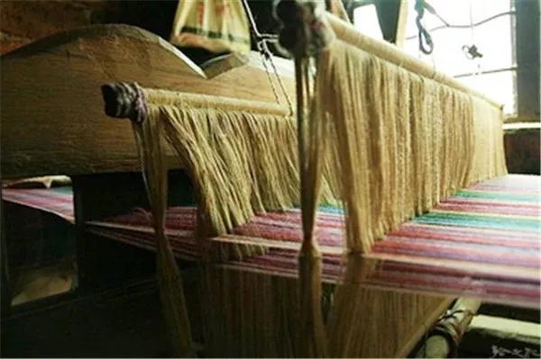 织布机教程新世纪综合大学英语图片