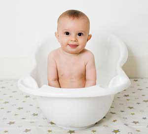 懒妈看过来,脏也不用给宝宝洗澡的六种情况,需注意