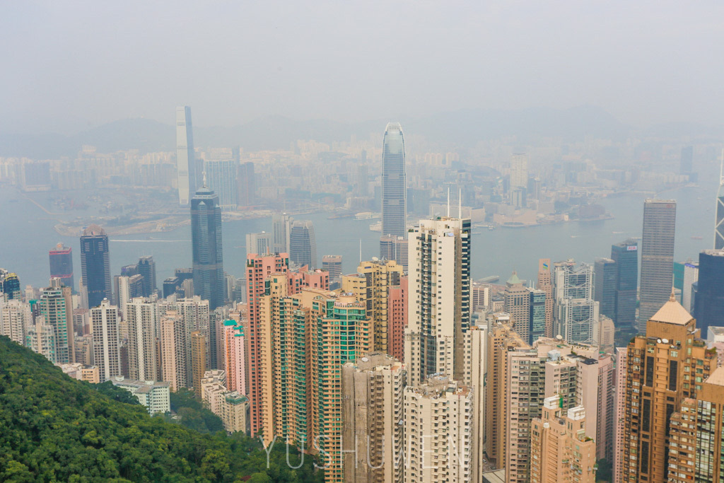 俯瞰维多利亚港的最佳地点--香港太平山顶