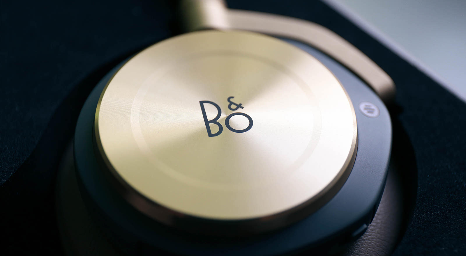 奢华与音质并存:B&O BeoPlay H8 蓝牙无线耳机