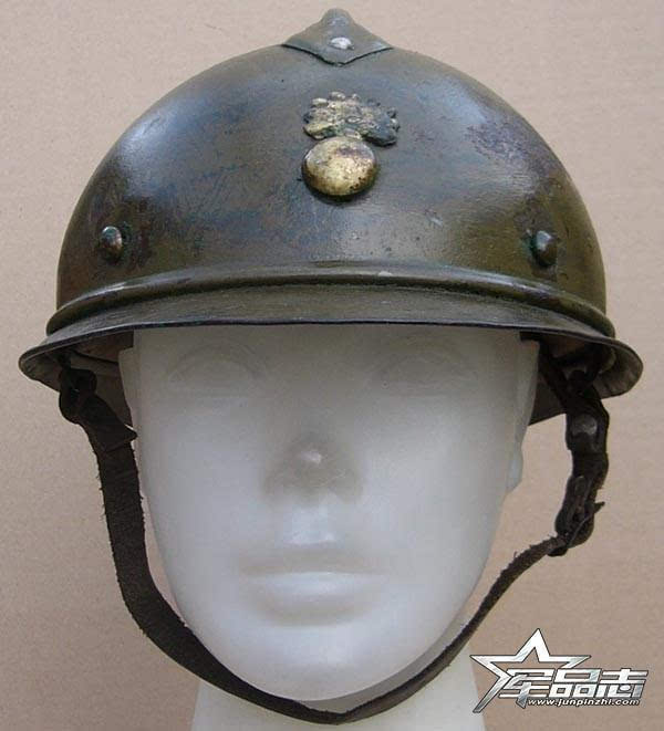 中国军队历代装备过的钢盔大盘点