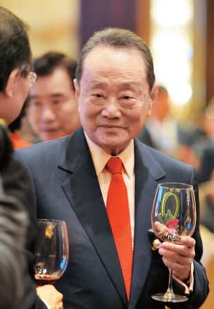 华人占亚洲富豪榜前三位 王健林位列全球第十