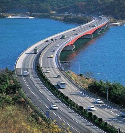 一比吓一跳:晒晒世界各国的高速公路是怎么收