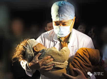 我们医护版:最真挚…感动落泪…