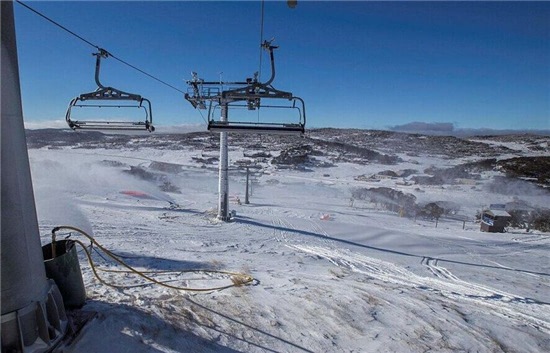 澳遇40年来最低温 局地积雪30厘米