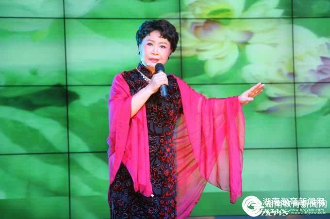 湖南软件职院:高雅艺术进校园 花鼓名家倾情演