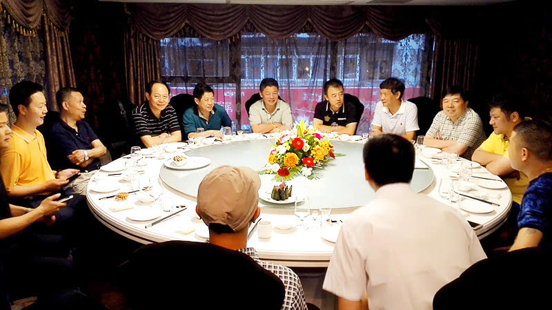 武汉餐饮行业精英迎屈浩大师共聚威廉创意厨房