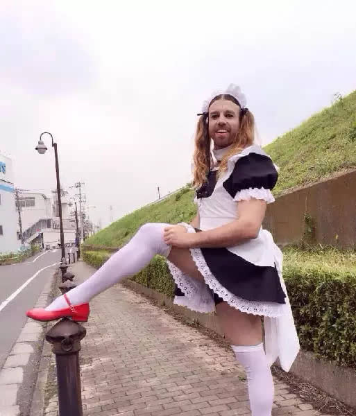 美食 正文    位网络红人,全日本最激萌的汉子ladybeard,在镜头前表现