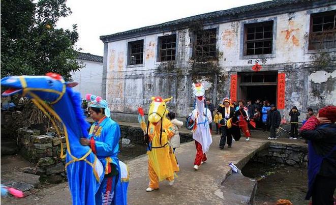 春节去千岛湖闹年俗之大年初一跳竹马