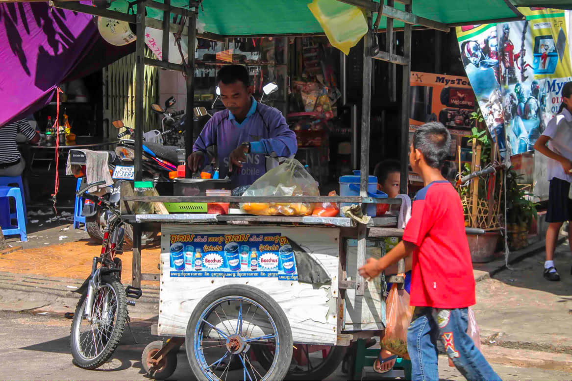 柬埔寨的脏摊儿都有什么吃的